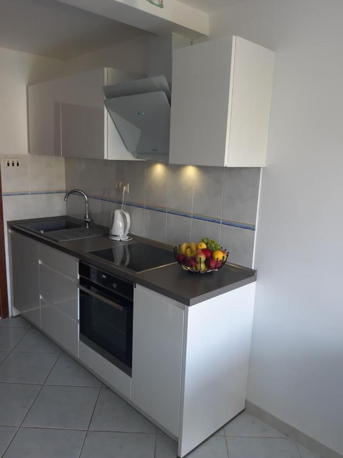 Apartmani I & J Seric Сегет-Враниця Екстер'єр фото