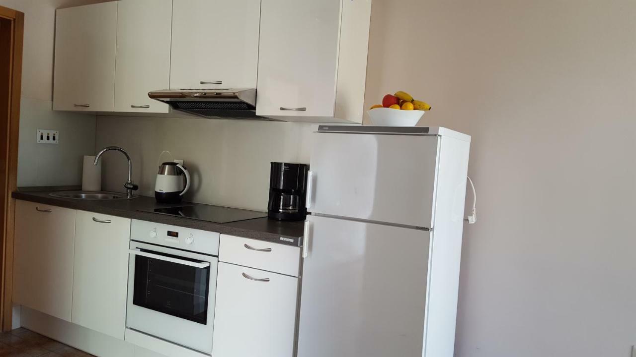 Apartmani I & J Seric Сегет-Враниця Екстер'єр фото
